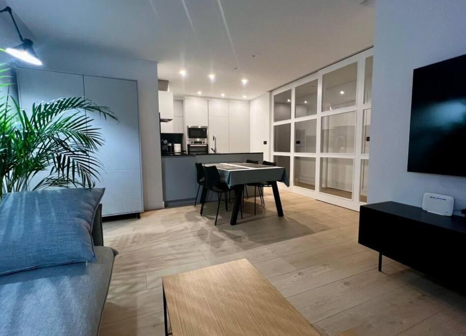 Апартаменты Malecon 47 Apartamento Reformado En Primera Linea Мухия Экстерьер фото
