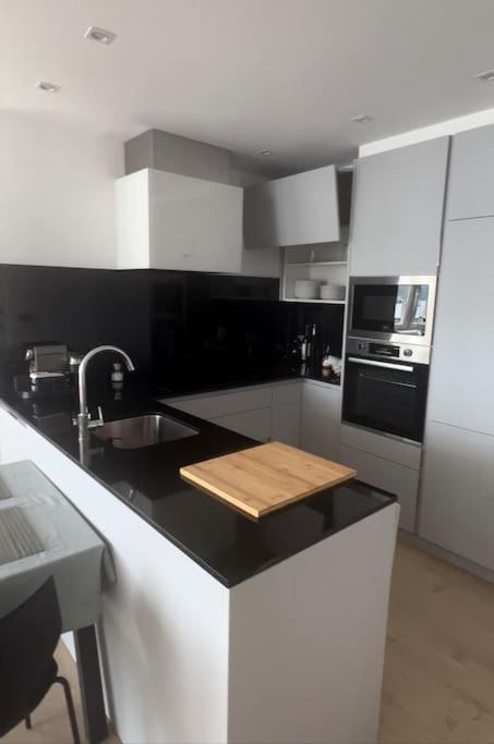 Апартаменты Malecon 47 Apartamento Reformado En Primera Linea Мухия Экстерьер фото