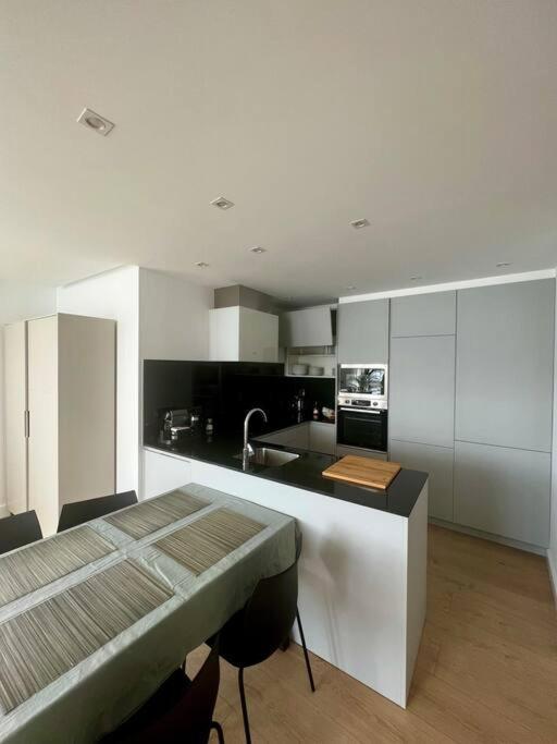 Апартаменты Malecon 47 Apartamento Reformado En Primera Linea Мухия Экстерьер фото