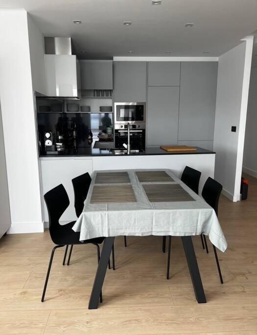 Апартаменты Malecon 47 Apartamento Reformado En Primera Linea Мухия Экстерьер фото